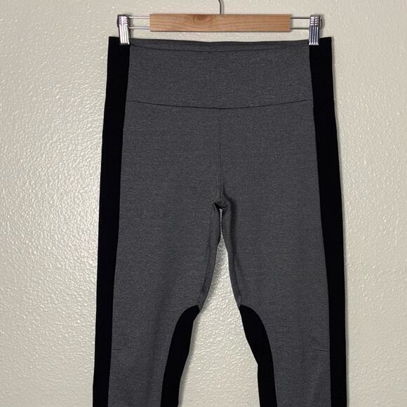 Athleta Essex Hybrid Tight Heather Women's Size Medium Gray and Black Leggings - Picture 5 of 16